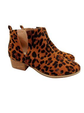 ARIDER GIRL Leopard Ankle Boots Cutout Sides Size 7.5 Block Heel Faux Suede Pony